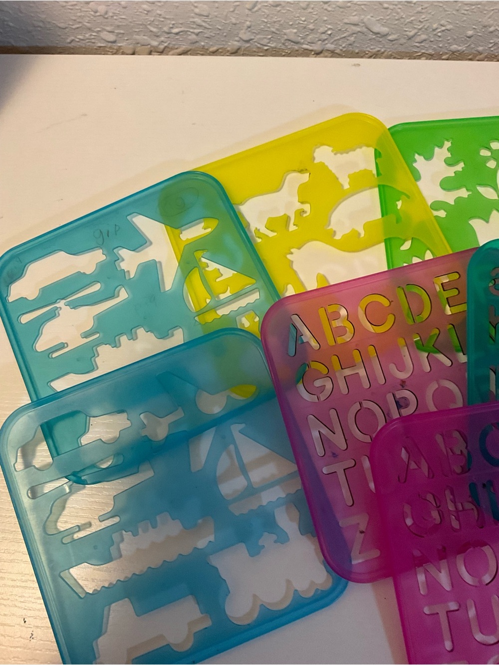 Vintage 12 Tupperware stencils - Picture 3 of 6